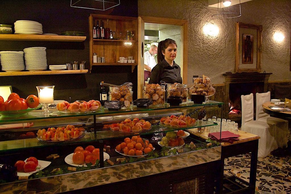 La Bussola Da Gino 호텔 콰라타 외부 사진